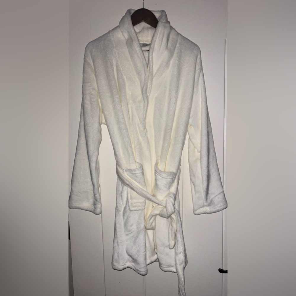 Montauk Luxe Plush Ultra Soft‎ Creme Velour Robe Women OS Self Tie Waist NEW